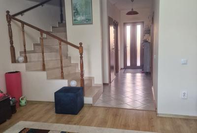 Casă cu 3 camere în Micești - 4