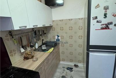 Apartament cu 3 camere decomandat în Giurgiului - 3