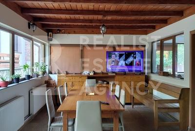 Casă individuală cu 9 camere cu Canalizare în Breazu - 25