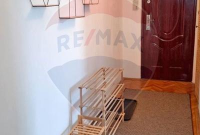 Apartament cu 2 camere în 22 Decembrie 1989