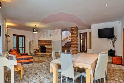 Vila/ Casa de vacanta Predeal/ piscina interioara ! Vila/ Casa de vacanta Predeal/ piscina interioara ! - 3