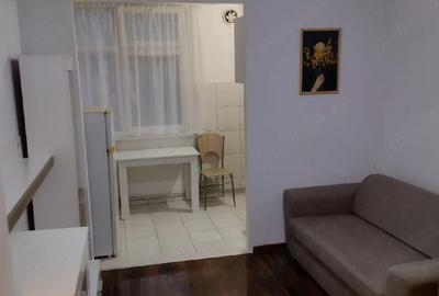 Garsonieră decomandată în Astra - 5