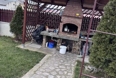 Casă cu 4 camere în Galați - 2