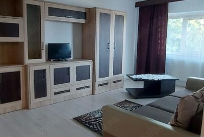 Apartament cu 3 camere decomandat în Central - 1