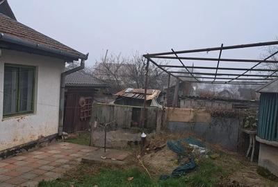 Casă cu 3 camere cu Teren 680 Mp în Central - 2