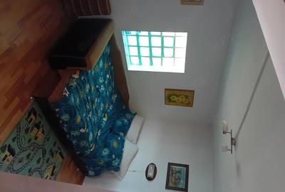 Casă cu 3 camere cu Teren 3500 Mp în Central - 2