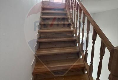 Casă cu 12 camere cu Teren 750 Mp în Central - 11