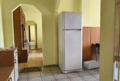 Apartament cu 4 camere semidecomandat în Gojdu - 18