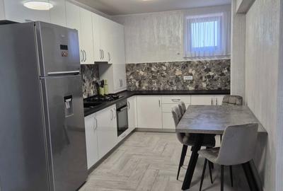 Apartament cu 3 camere decomandat în Exterior Vest - 3