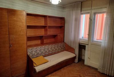 Apartament cu 3 camere semidecomandat în Central - 5
