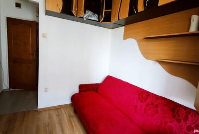 Complex studen?esc,etaj 3 , garsoniera - 3