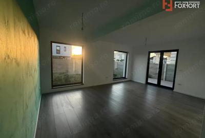 Casă cu 5 camere cu Teren 300 Mp în Chișoda