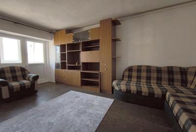 Garsonieră decomandată, mobilată în Militari