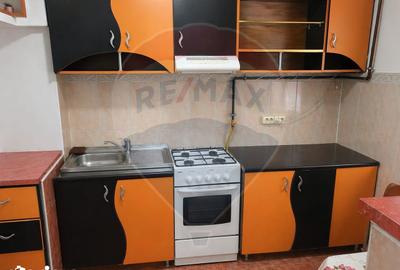 Apartament cu 3 camere, mobilat în Central - 4