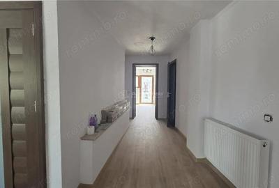 Casă cu 5 camere cu Teren 341 Mp în 1 Mai - 10