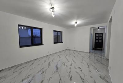 Casă individuală cu 3 camere cu Canalizare în Codlea - 4