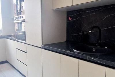 Apartament cu 3 camere în Crângași
