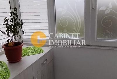 Apartament 3 Camere Semidecomandat - Rond Zimbru - 12