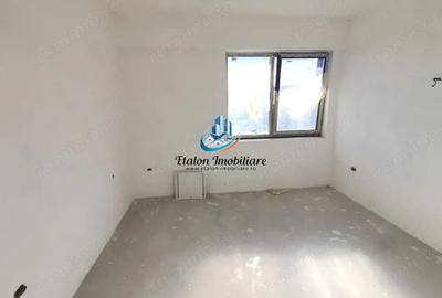 Apartament cu 3 camere semidecomandat în Central - 2