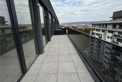 Apartament cu 4 camere în Gheorgheni - 1