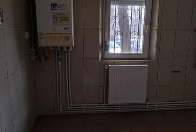 Apartament cu 4 camere decomandat în Micro 21 - 2