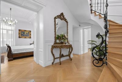 Casa superba - Zona Unirii -  295 mp - 11