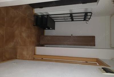Garsonieră decomandată în Roșu - 4