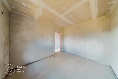 Casă cu 5 camere cu Teren 1000 Mp în Mândruloc - 1