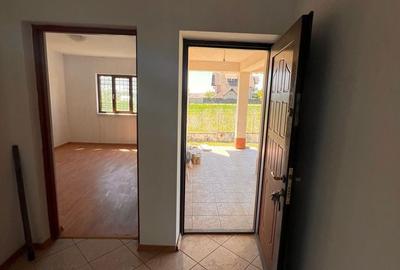 Casă cu 4 camere cu Teren 2704 Mp în Orlești - 16