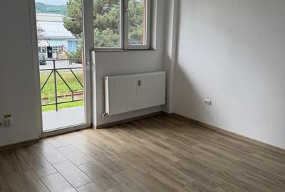 Spațiu comercial, de 16 mp, în Traian - 1