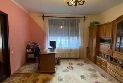 Ag EUROPA vinde casa individuala 6 cam. si teren 5 ari in Titulescu. Ag EUROPA vinde casa individuala 6 cam. si teren 5 ari in Titulescu. - 2