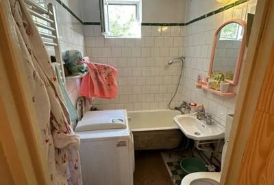 Apartament cu 3 camere semidecomandat, mobilat în Progresul - 5