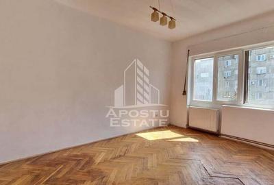 Apartament cu 2 camere decomandat în Circumvalațiunii - 2
