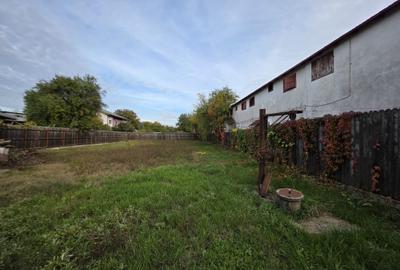 Spațiu comercial, de 1,350 mp, în Central - 3