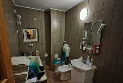 Bdul. Unirii, Apartament 3 camere,Chear la Bdul. - 1