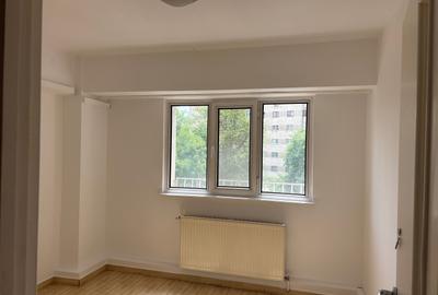Apartament cu 3 camere semidecomandat în Panduri - 9