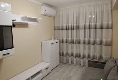 Apartament cu 2 camere decomandat în Universitate - 3