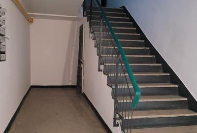 FALEZĂ NORD -PESCARILOR - 3 decomandate - centrală gaze - TERMEN LUNG -700 Euro - 39