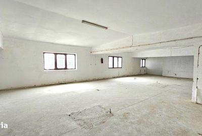 Apartament cu 3 camere în Central - 3