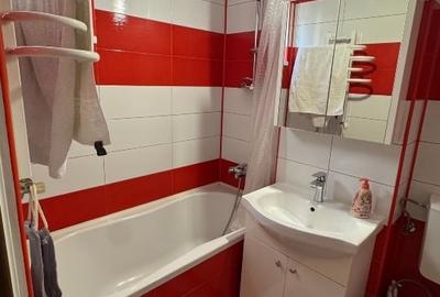 Vând Apartament 3 camere zona Rogerius - 9