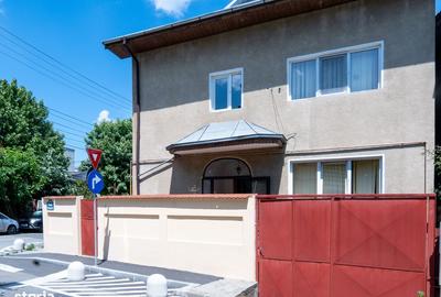 Casă cu 5 camere cu Teren 216 Mp în Giurgiului - 1