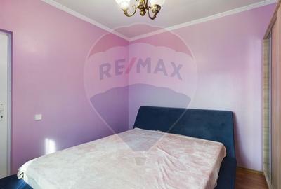 Casă cu 6 camere cu Teren 174 Mp în Andronache - 15