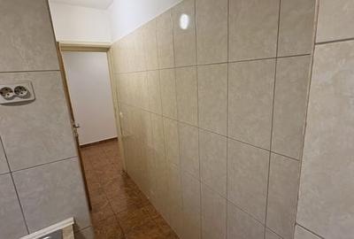 Garsoniera - DECOMANDATA - Centrala Proprie - Fara risc - VICTORIEI - 8