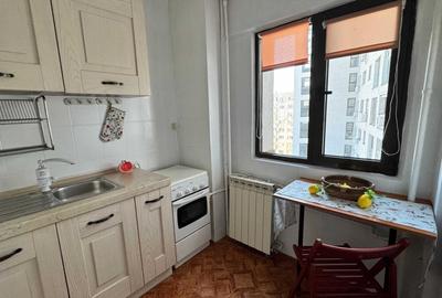 Piata Dorobantilor in blocul cu Mario Paza si Mega Image - 1