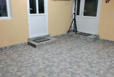 Casă cu 3 camere cu Teren 150 Mp în Central - 1
