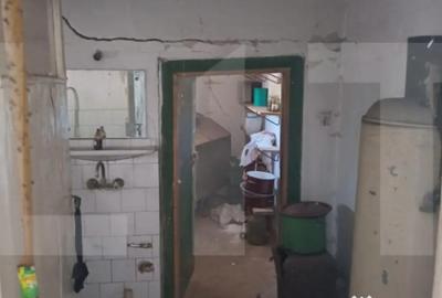 Casă cu 2 camere cu Teren 1426 Mp în Central - 3