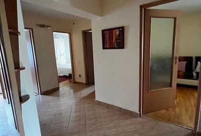 Apartament cu 3 camere decomandat în Nicolina - 3