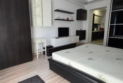 Inchiriez Garsoniera Pipera Complex cu piscina - 1