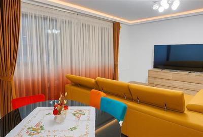 Apartament cu 3 camere decomandat, mobilat în Tractorul - 19