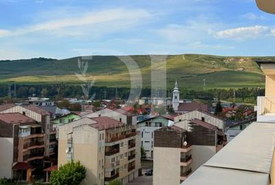 Apartament cu 3 camere semidecomandat, mobilat în Florești - 35